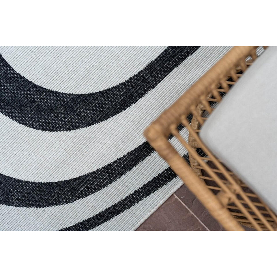  Interieur05 Buitenkleed Swirl Zwart - 340 X 240 Cm